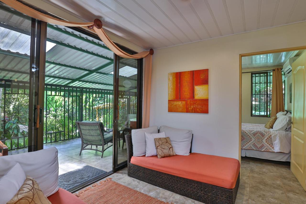 Jungle Creek Aparthotel Manuel Antonio Exterior photo